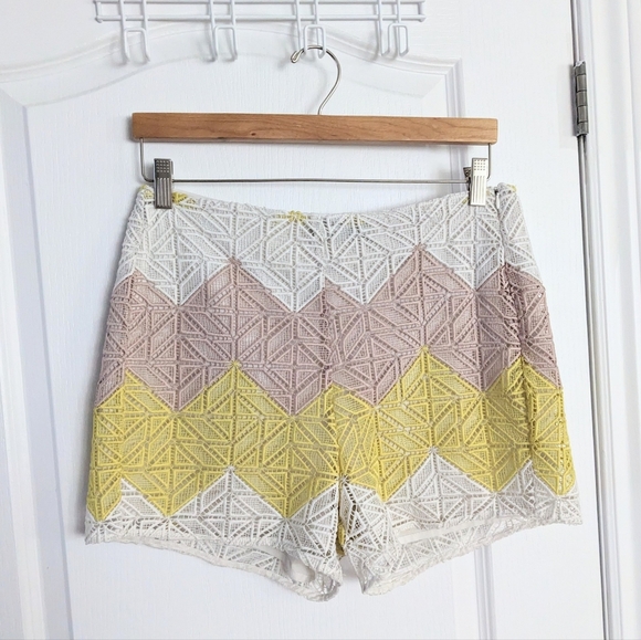 Simons Pants - Simons Chevron crochet style lace shorts neutral tones cream yellow medium
